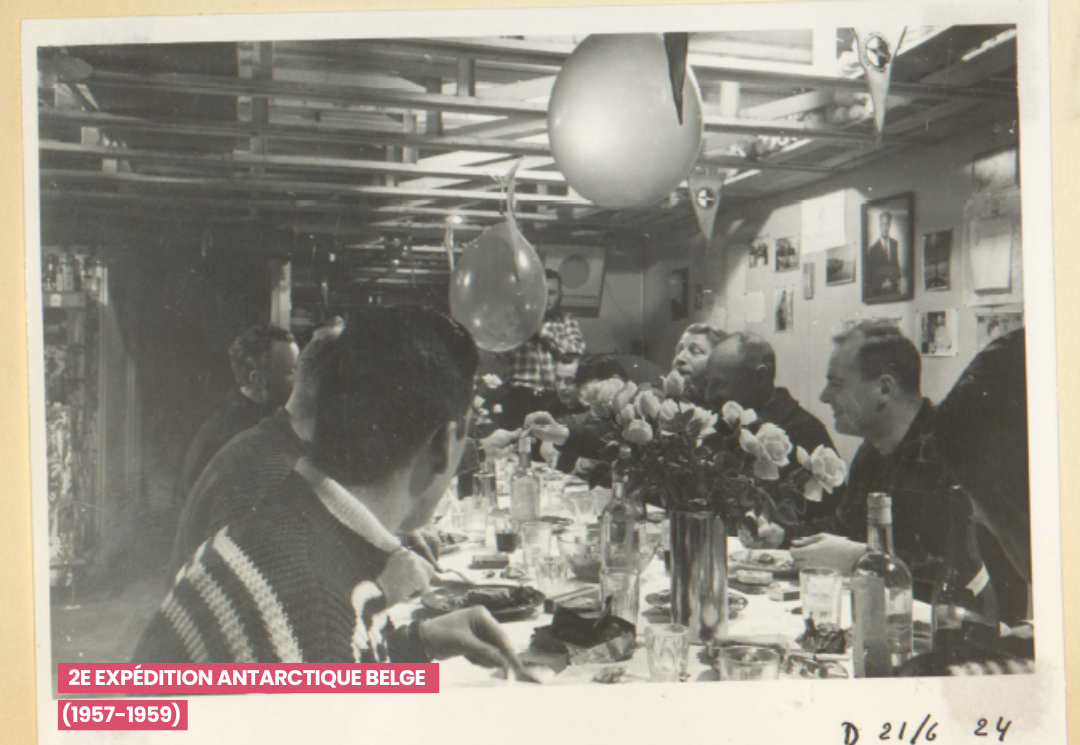 Repas de fête dans la station antarctique Roi Baudouin (1957-59)