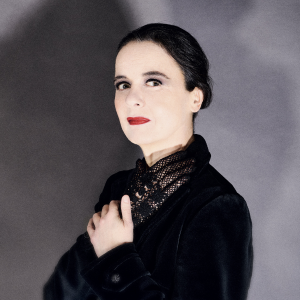 Amélie Nothomb ©Jean-Baptiste Mondino